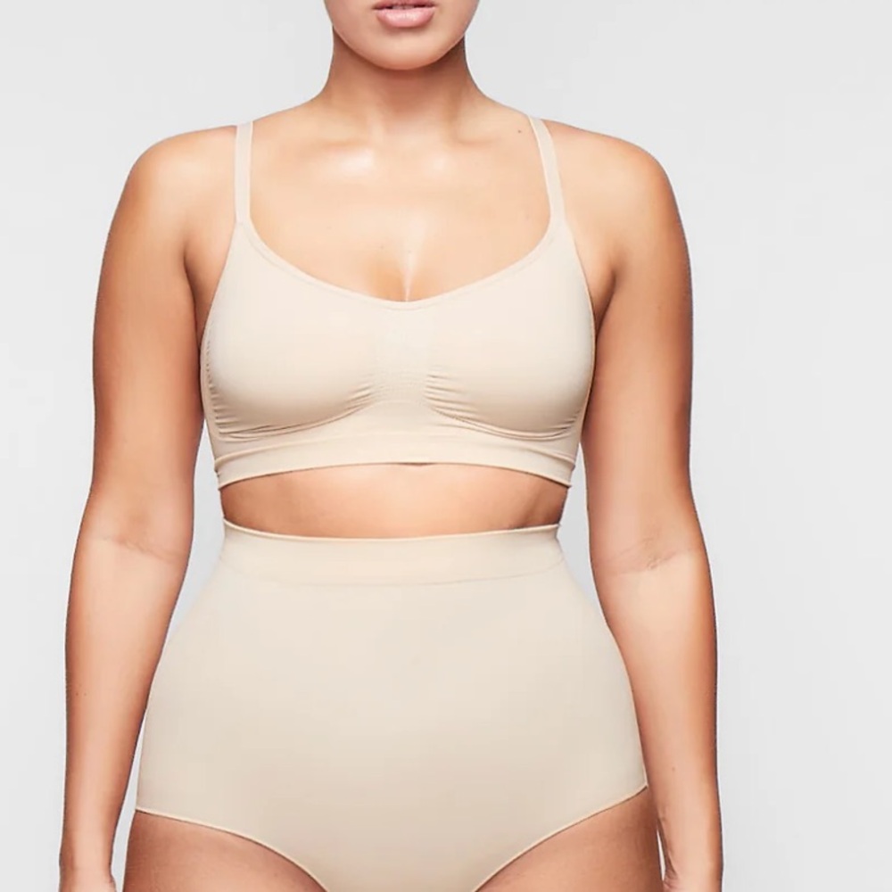 Skims Clay Sculpting Bralette